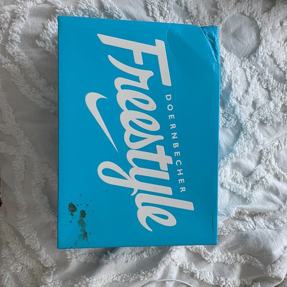 Doernbecher Freestyle AF1 - Picture 3 of 9